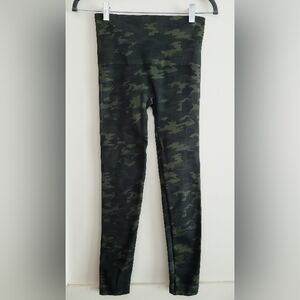 Spanx Leggings, Size M/M, never used, Camo